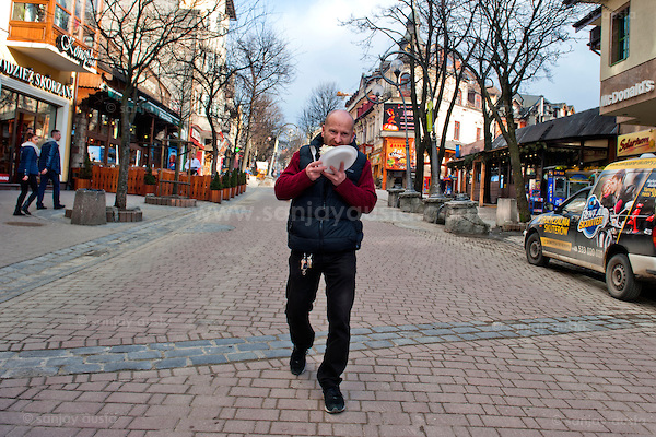  (sanjay austa sanjayausta@gmail.)